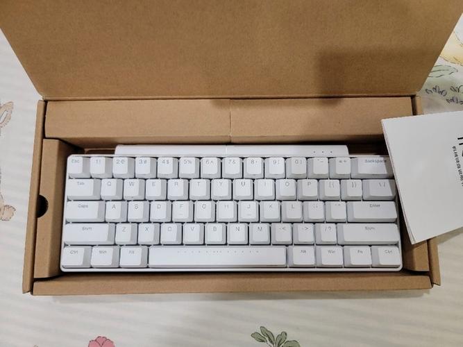 61键键盘好用吗