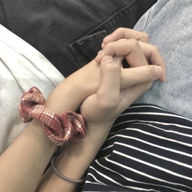牵手啊