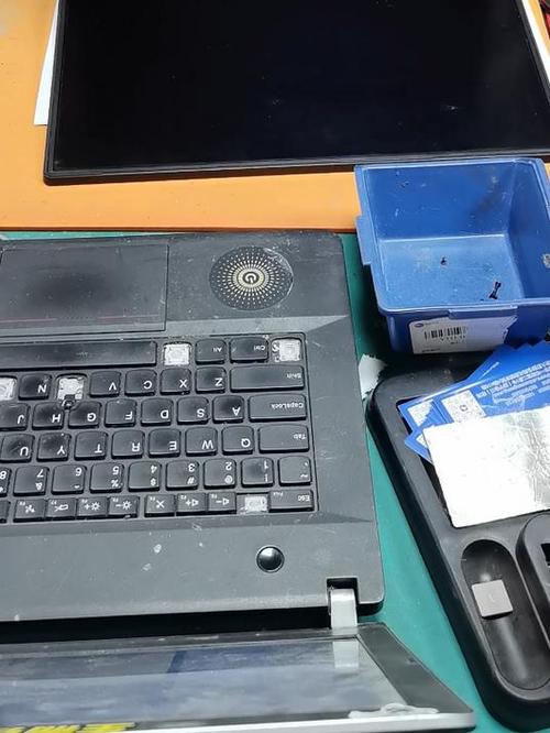 联想y7000键盘怎么拆