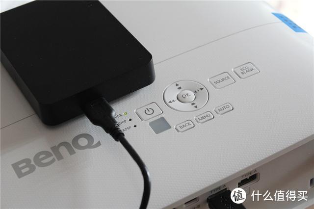 投影仪怎么读取移动硬盘