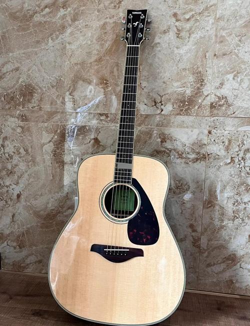 雅马哈fg830吉他
