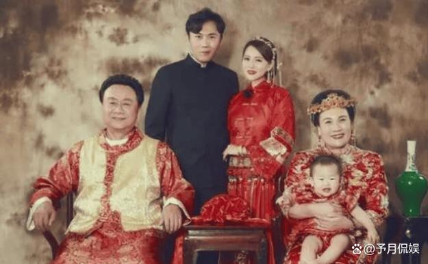 秦昊父母是做什么的截图