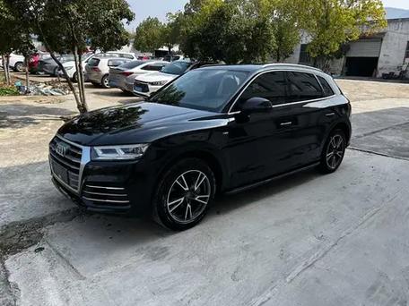 奥迪q5黑色车型图片