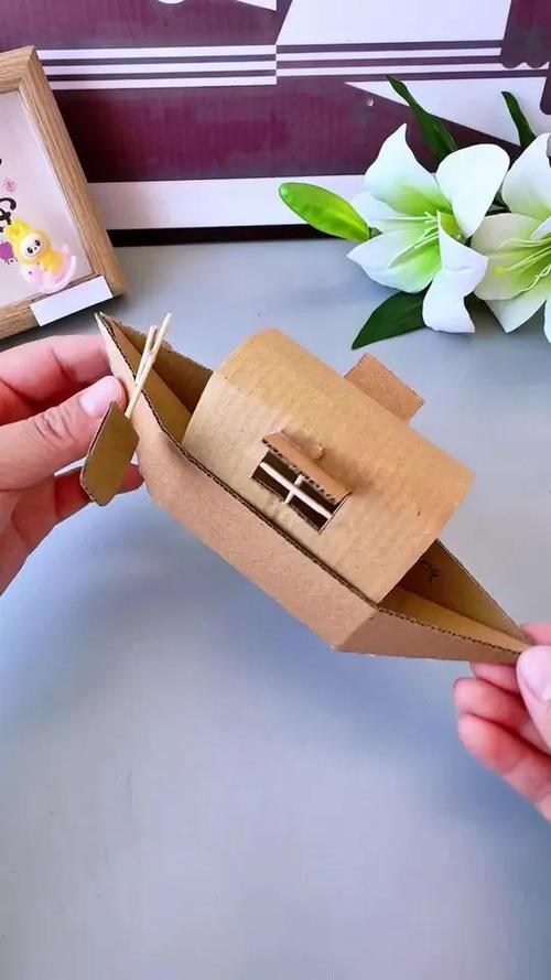 废旧纸盒做各种玩具