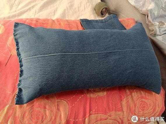裤子做枕头好不好图标