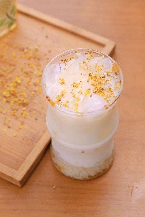 《甜奶硬喝》作者:烧烤味薯片