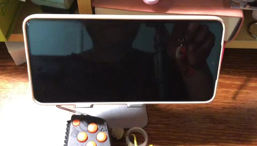 盖世小鸡绿灯一直闪
