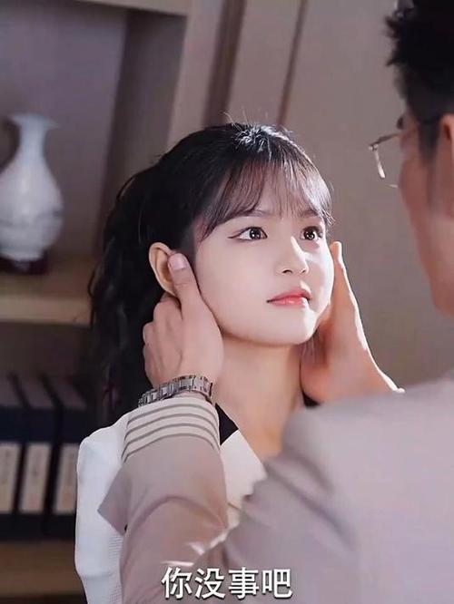 闪婚后,夫人变成白月光绿丸子