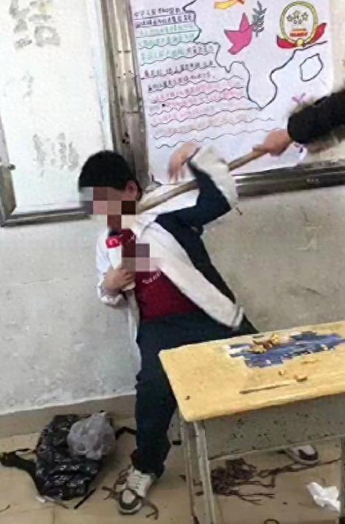 校园霸凌欺凌现场视频