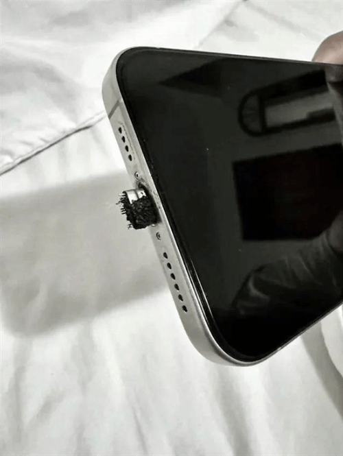 iphone充电口烧了