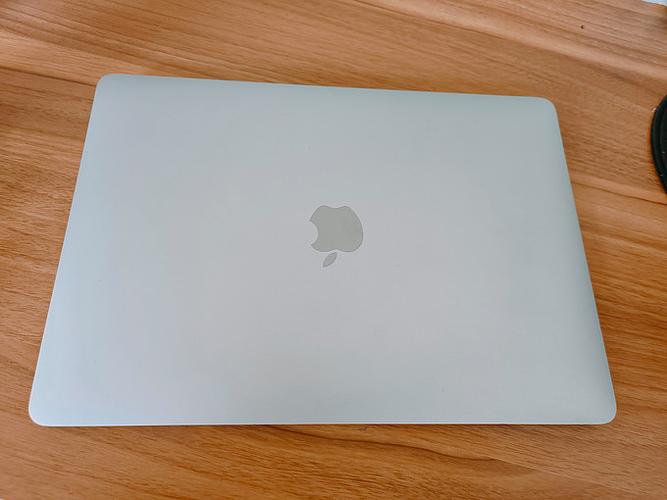 macbook 2020