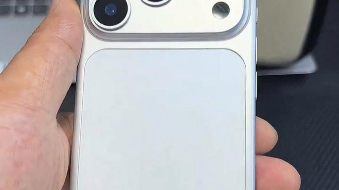 iphone一拿起来就亮屏