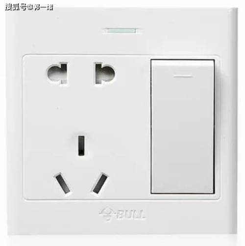公牛一开五孔插座安装视频缩略图