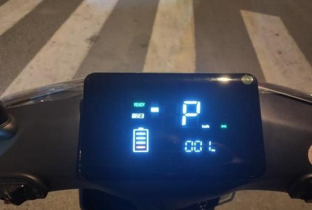 新日电动车电量显示怎么看