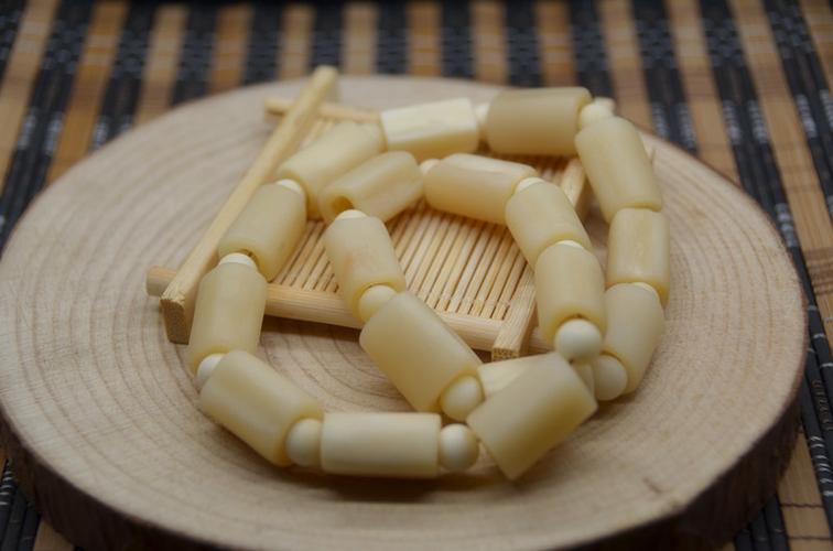 鹿骨什么颜色最贵