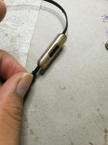 用耳机微信语音没声音怎么回事