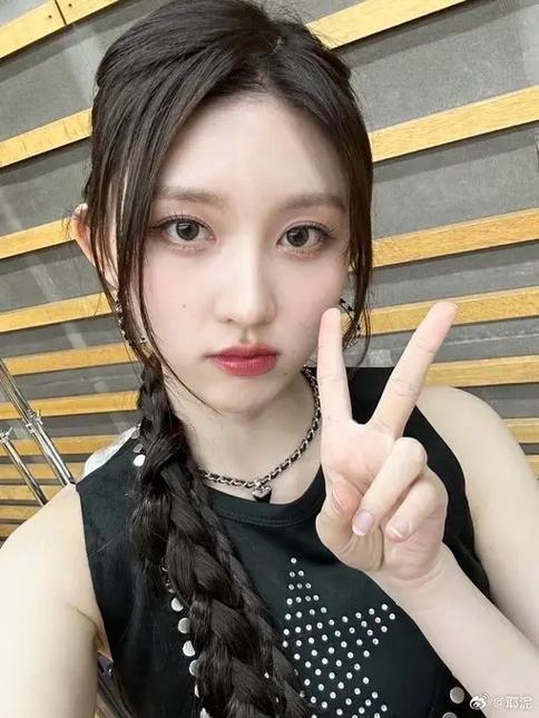 苹果手机自拍3秒为什么连拍