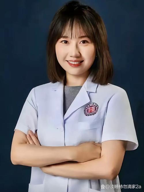 周小鸽还出诊吗