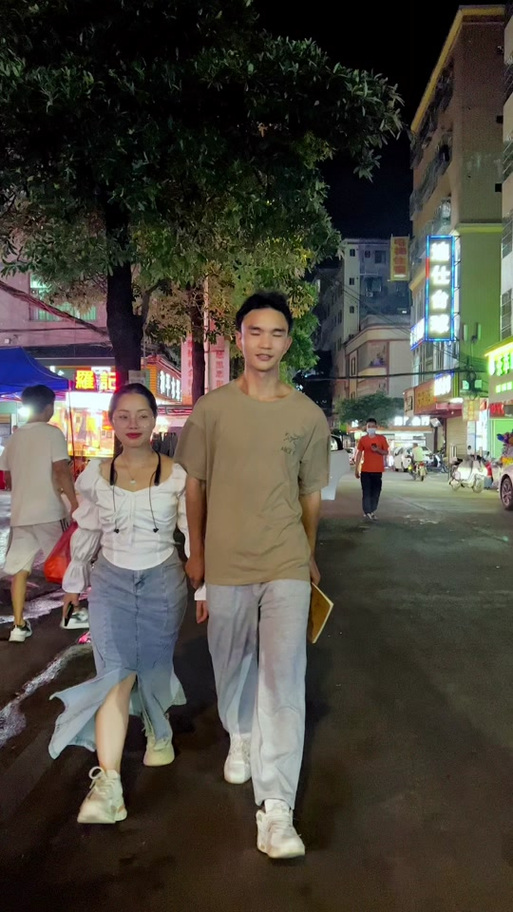 蓝思老板与伯恩老板关系