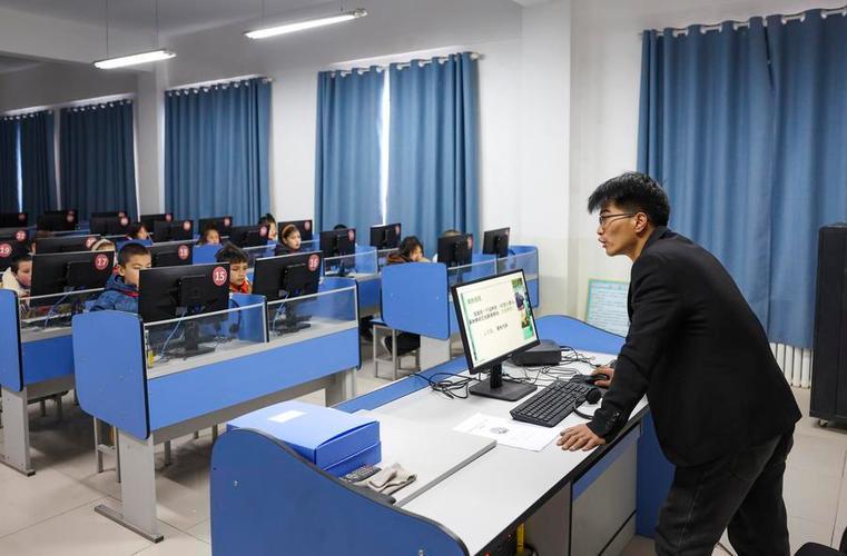 计算机老师用苹果电脑教课有影响吗