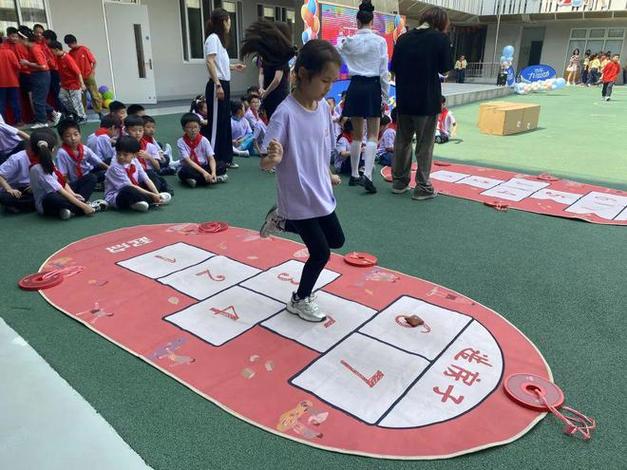 可以和同学一起玩的游戏
