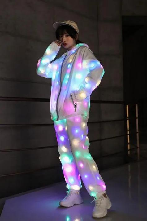 衣服发光发亮怎么办