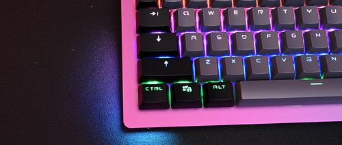砸键盘砸电脑gif