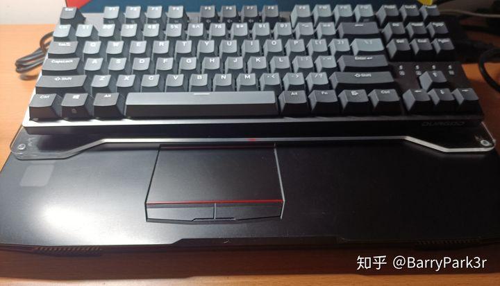笔记本外接键盘怎么放