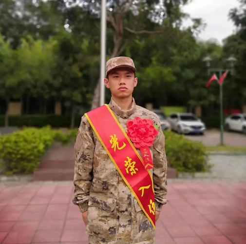 入伍2年返校发现专业没了