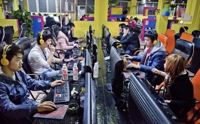 现在去网吧的人多吗