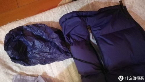 羽绒服口袋里有根绳