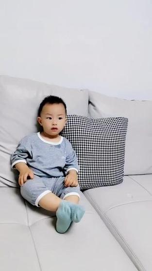 一岁三个月可以看电视吗