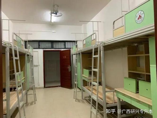 河池学院学费多少一年