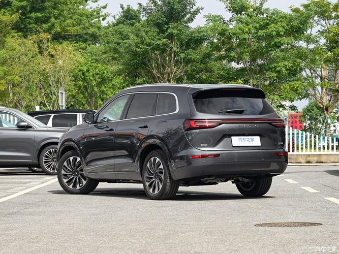 赛力斯问界m7的价格缩略图