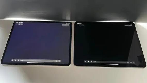 ipadpro黑屏圈圈