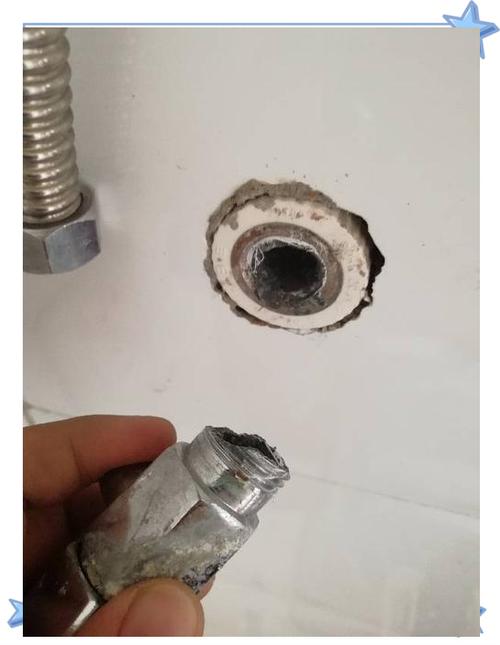 水阀断在墙里面怎么办