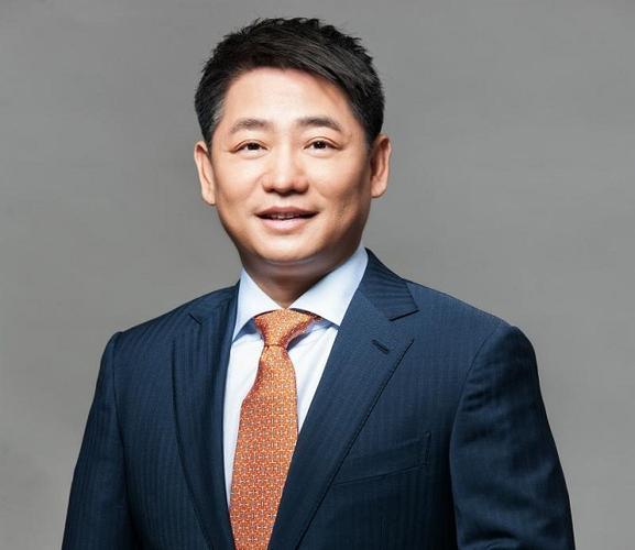 凯撒旅游的创始人