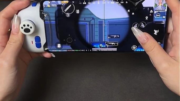 吃鸡压枪辅助软件手游截图