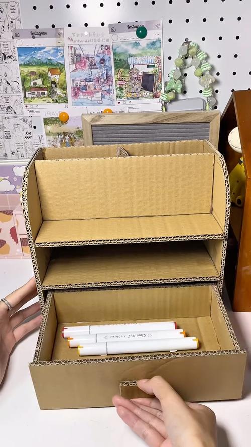 用纸壳箱子做个收纳箱