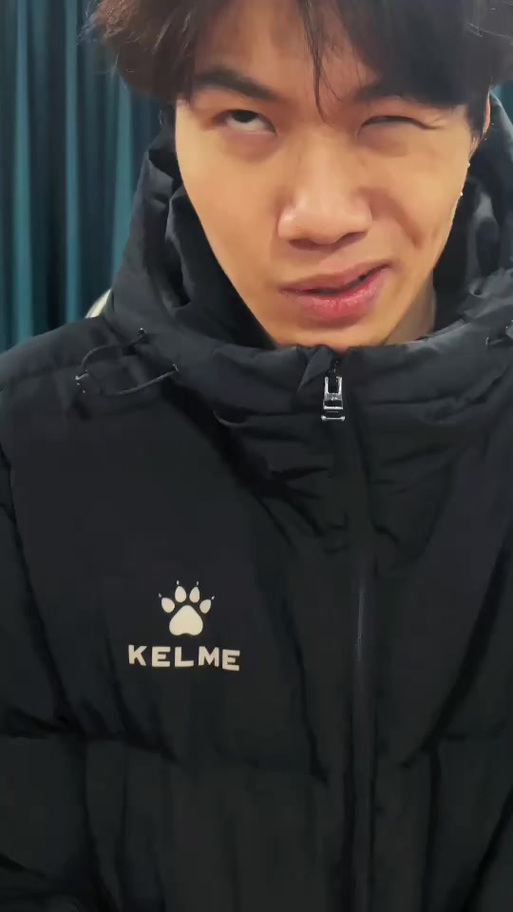 酷凡本人图片