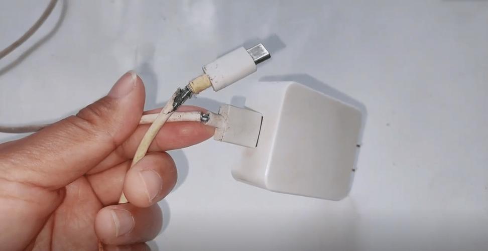 手机充电器插口坏了怎么办