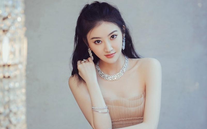 超级女明星无限金币版截图