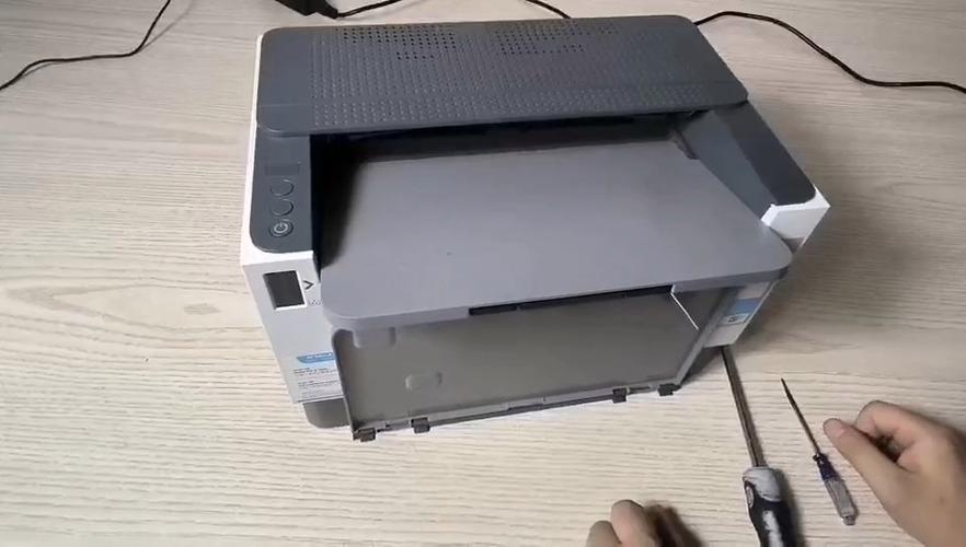 hp2606dw硒鼓怎么换