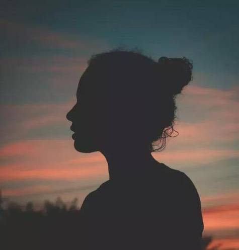 女人频繁换头像的心理