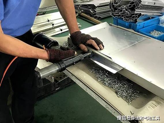 手动铆钉枪内部结构图