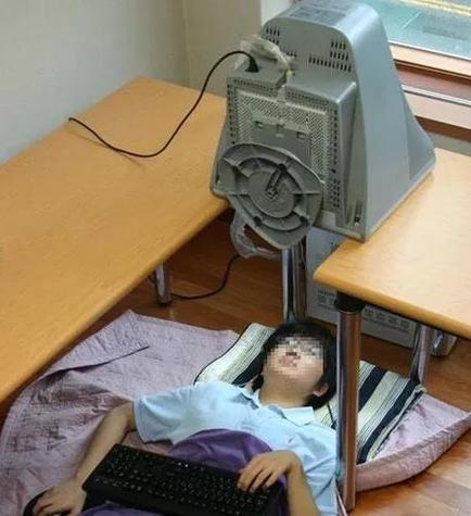 往后躺的游戏