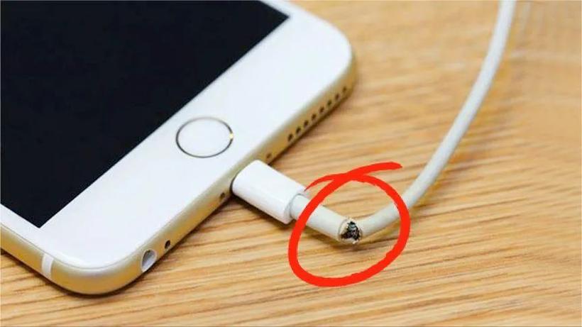 手机充电线总是弹出来什么情况