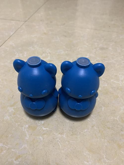 小熊蓝泡泡其实就是蓝色颜料