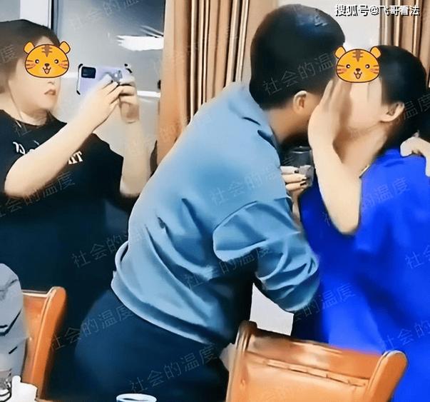 男的叫sir女的叫啥