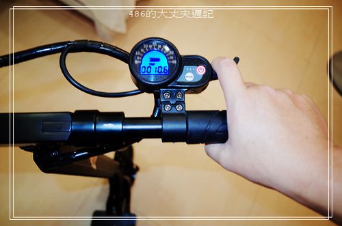 小米滑板车油门不回弹